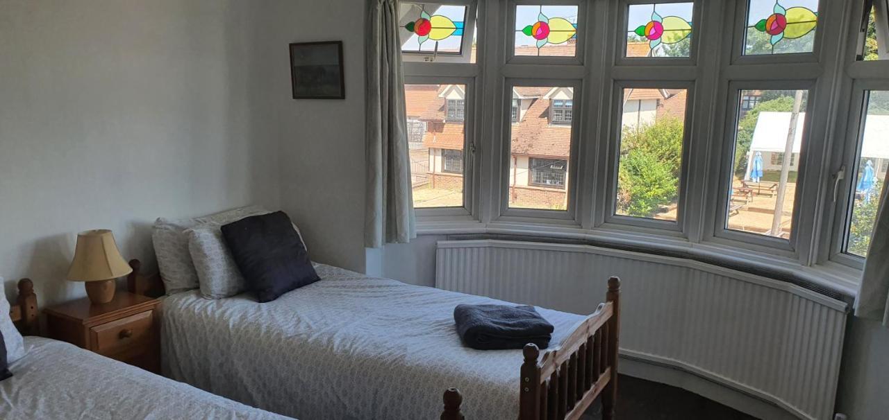 Private Rooms Just 19 Minutes From Central London Northfleet Экстерьер фото