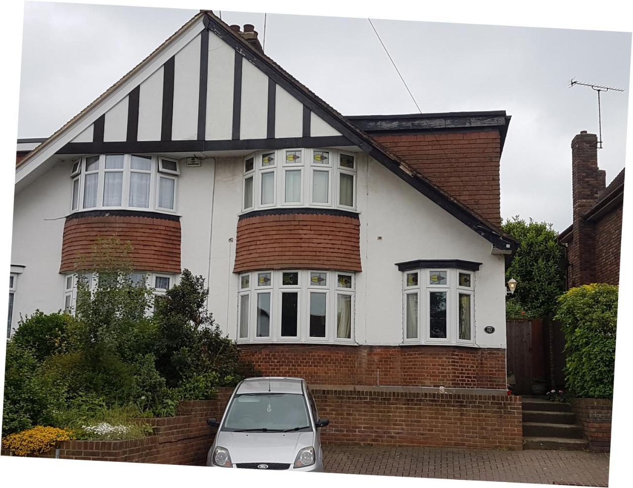 Private Rooms Just 19 Minutes From Central London Northfleet Экстерьер фото